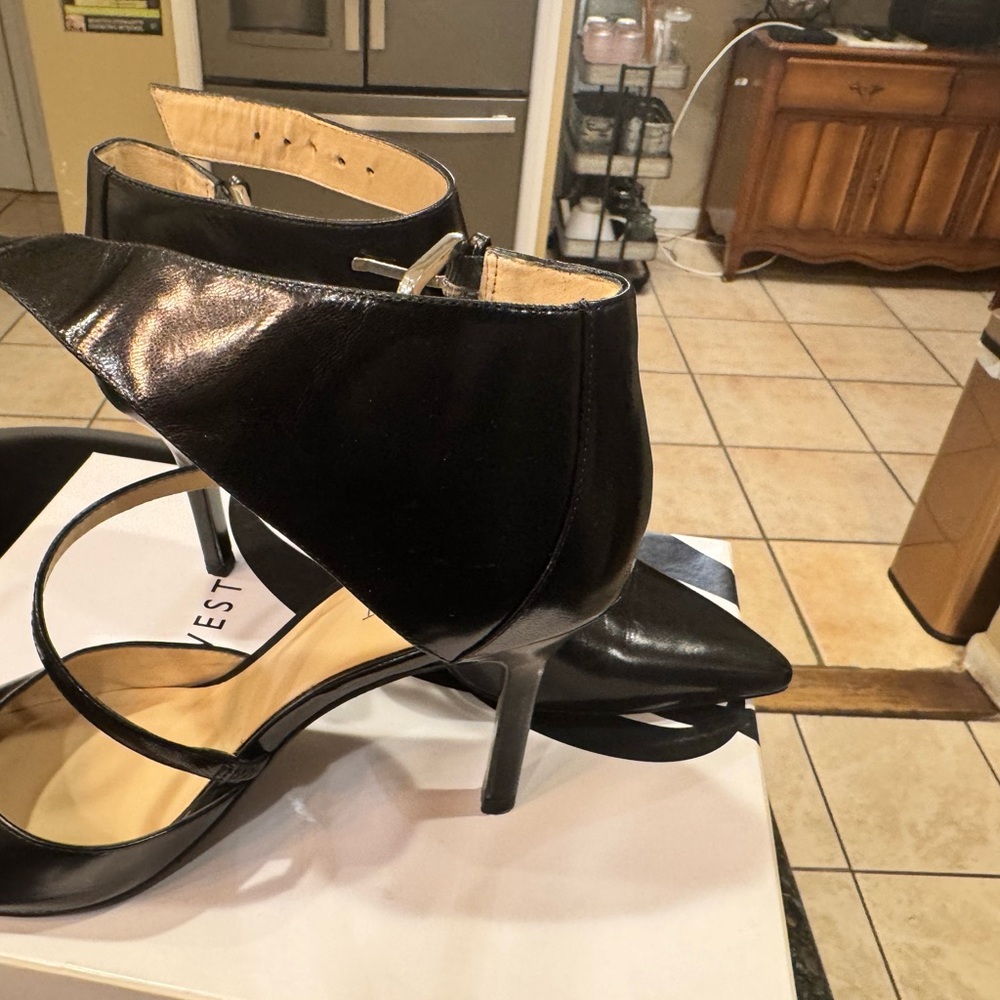 Nine West Black Heels for Stylish Elevation